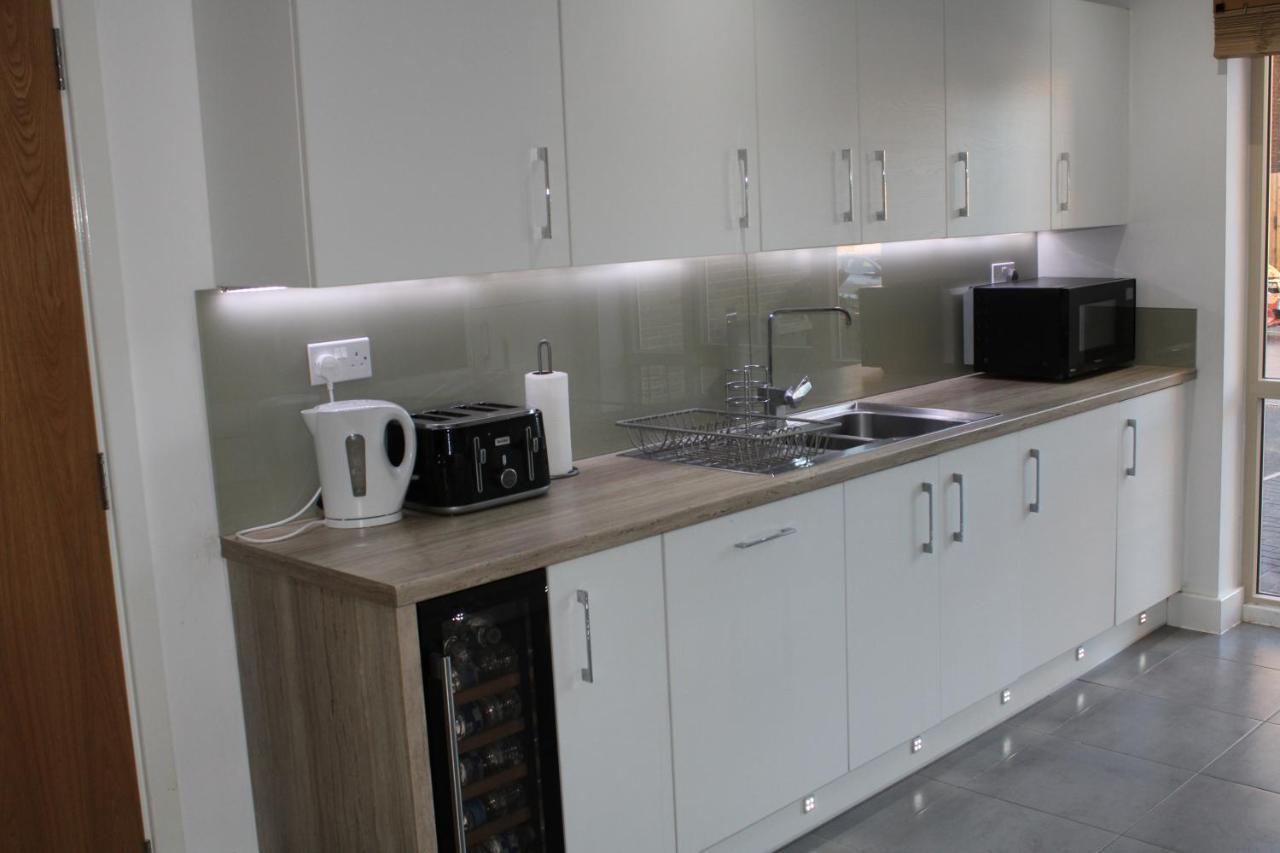 קאסלפורד Haven - Spacious Luxury Home Perfect For Families, Couples And Contractors! 5Mins To Xscape And Junction 32! מראה חיצוני תמונה