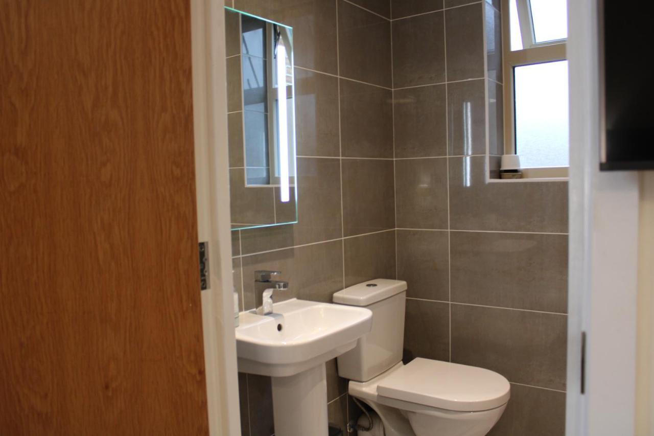 קאסלפורד Haven - Spacious Luxury Home Perfect For Families, Couples And Contractors! 5Mins To Xscape And Junction 32! מראה חיצוני תמונה