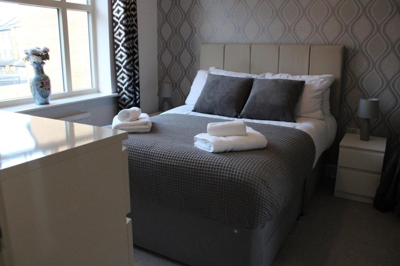 קאסלפורד Haven - Spacious Luxury Home Perfect For Families, Couples And Contractors! 5Mins To Xscape And Junction 32! מראה חיצוני תמונה